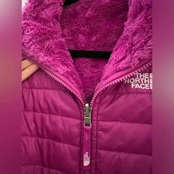 Purple North Face Reversible Jacket. Excellent condition! Fits like a XS or S wm - Picture 2 of 4